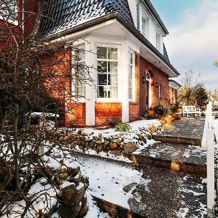 호텔 Kleine Auszeit - Adults Only 3*